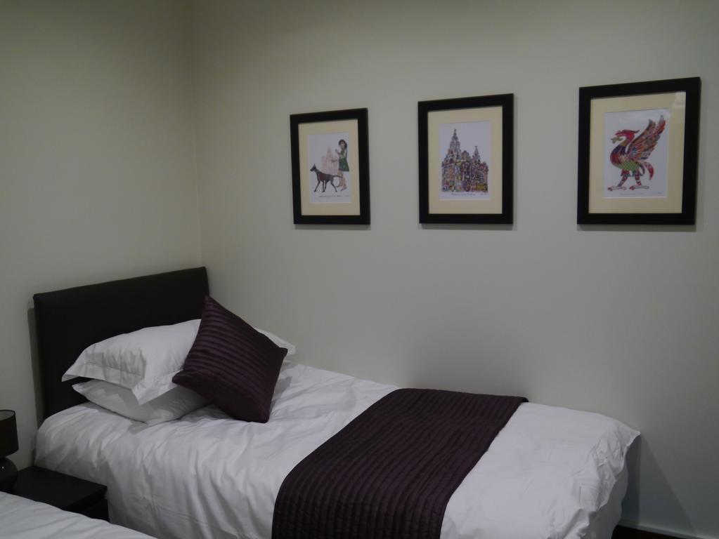 Liver View Apartments Liverpool Phòng bức ảnh
