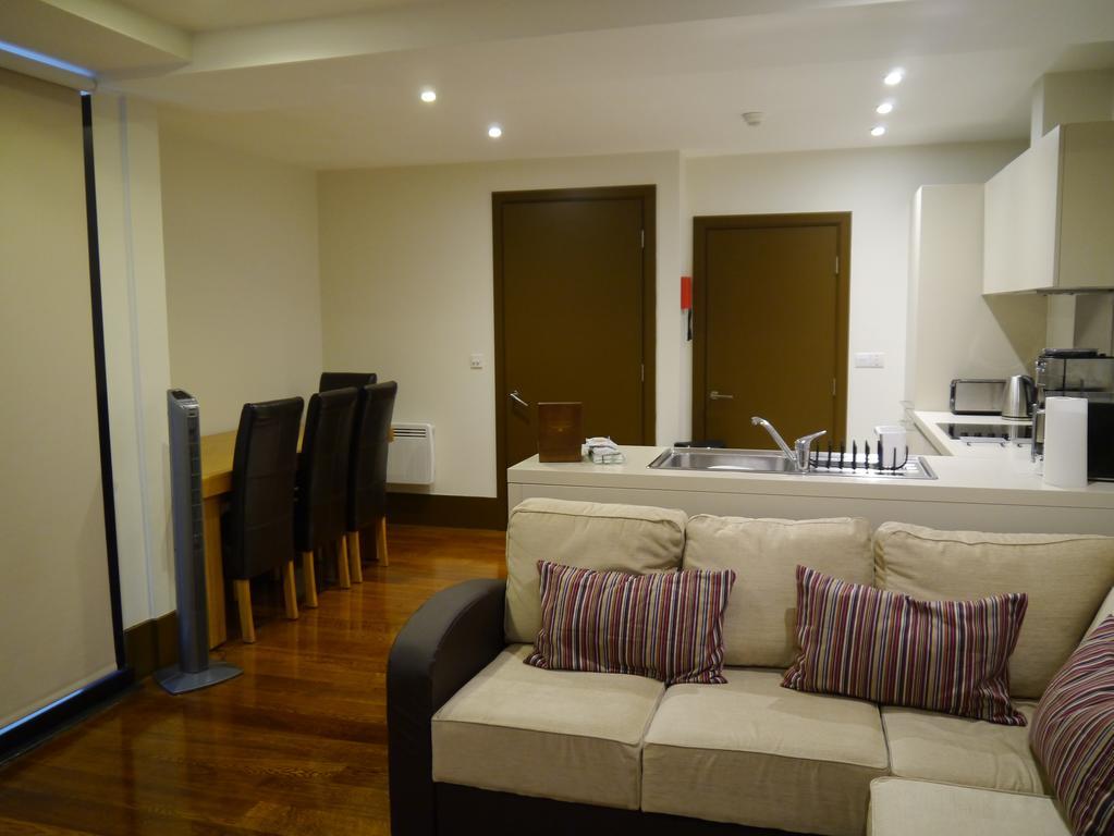 Liver View Apartments Liverpool Phòng bức ảnh